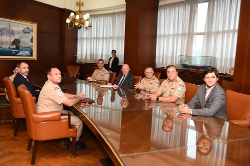 dJay7YE4VUU1okq53IJ0rKMA_iWkJAbE